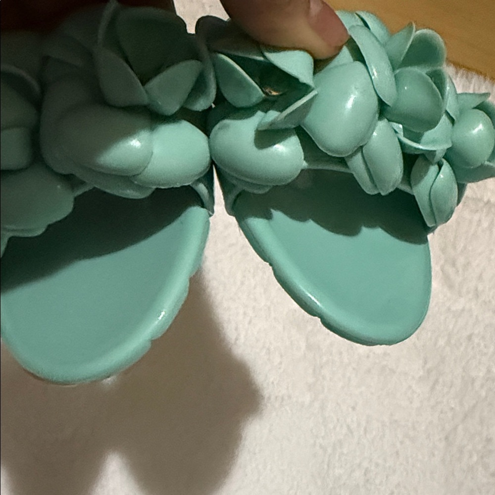 CHANEL Mint Green Camellia Jelly Slide Sandals - Picture 2 of 5